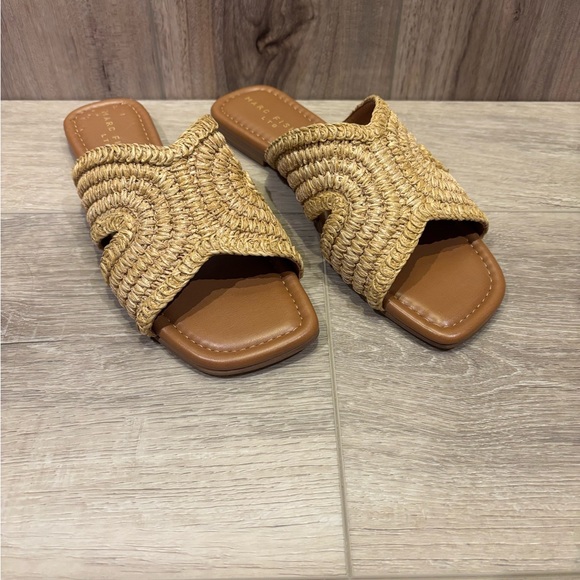 Marc Fisher sandals - Picture 2 of 2